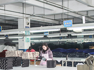 箱包定制品質(zhì)為先 選擇穩(wěn)定加工廠的密鑰